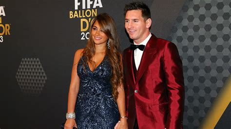 antonella roccuzzo|Everything To Know About Messi’s Wife, Antonella。